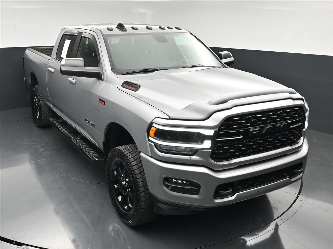 RAM 2500 Tradesman Crew Cab SWB 4WD 2022