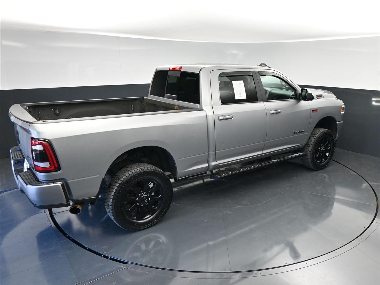 RAM 2500 Tradesman Crew Cab SWB 4WD 2022