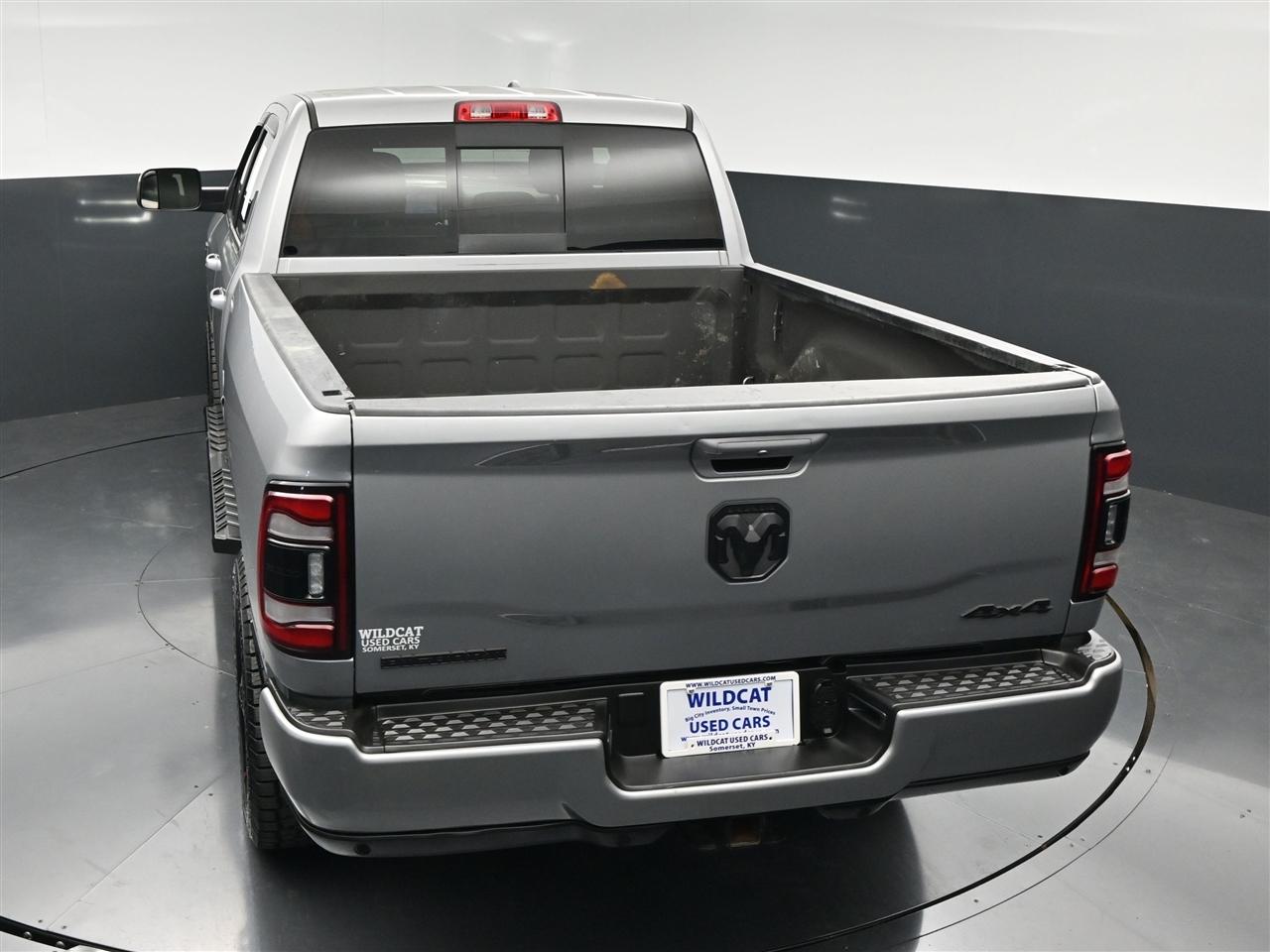 RAM 2500 Tradesman Crew Cab SWB 4WD 2022