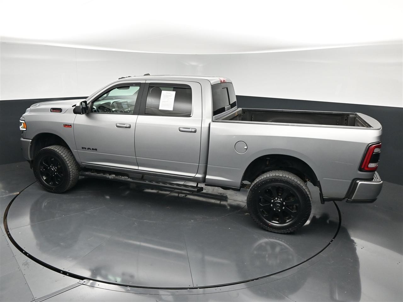 RAM 2500 Tradesman Crew Cab SWB 4WD 2022