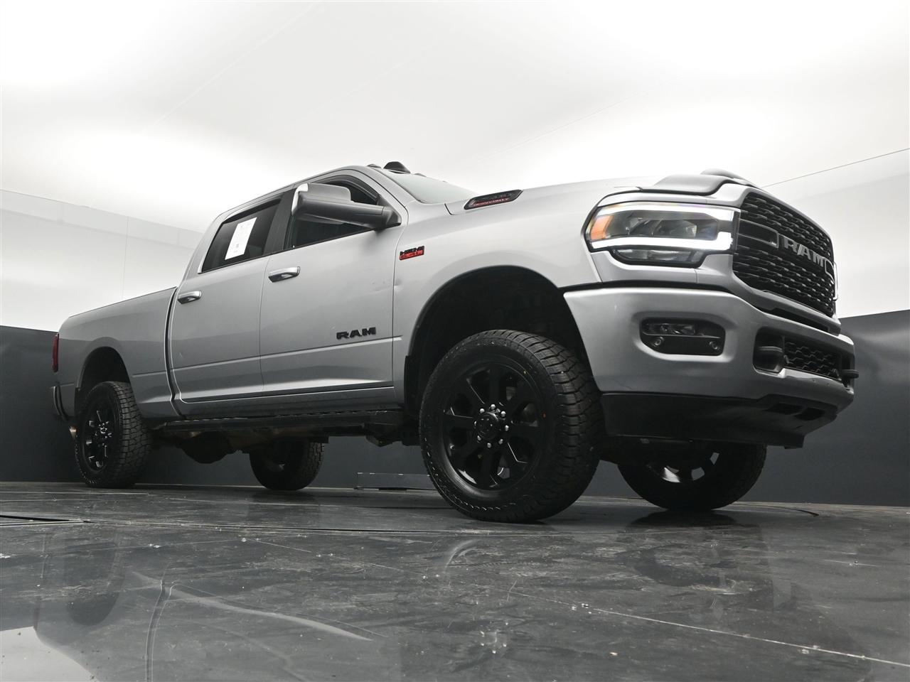 RAM 2500 Tradesman Crew Cab SWB 4WD 2022