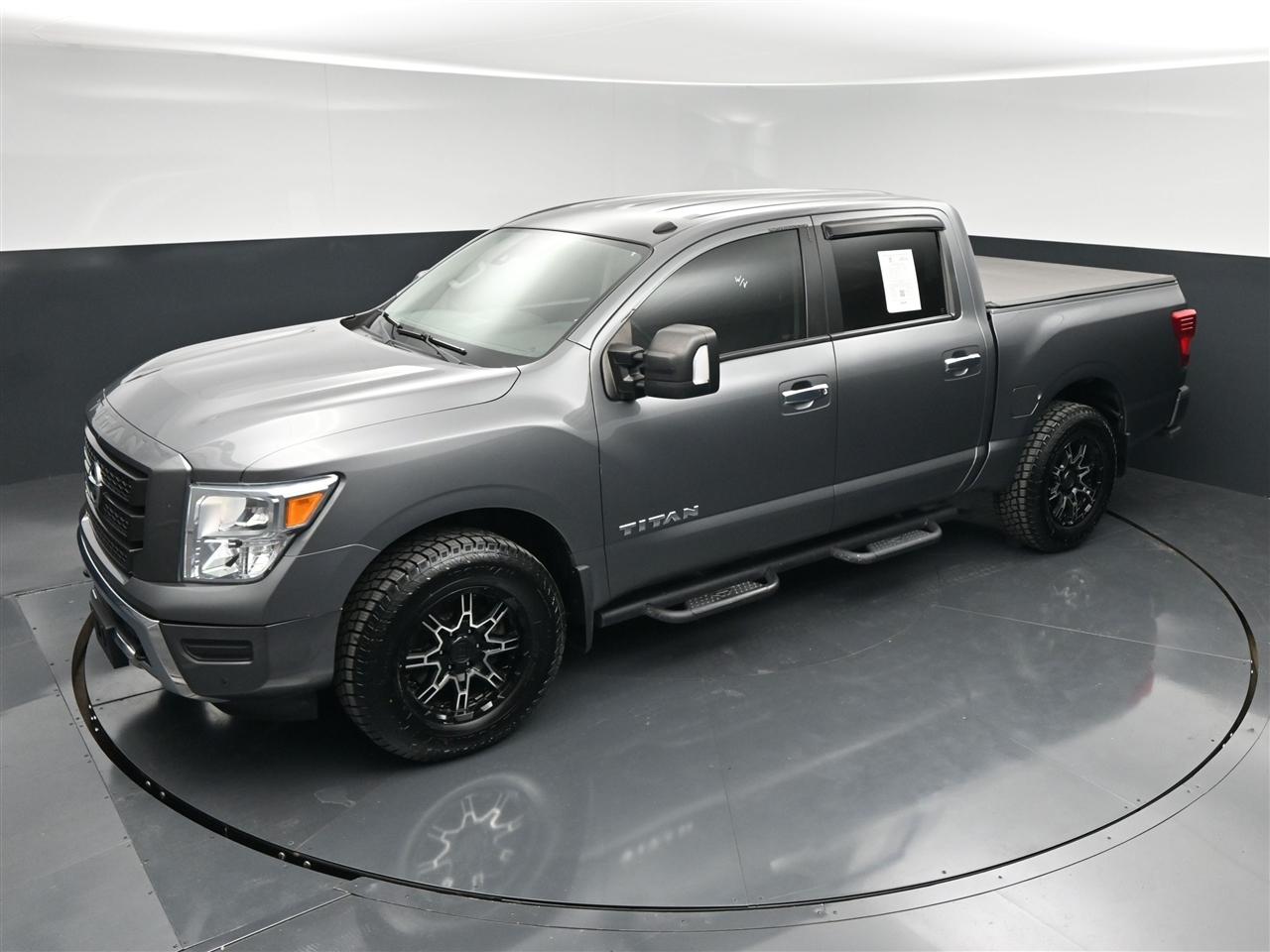 Nissan Titan SV Crew Cab 4WD 2021