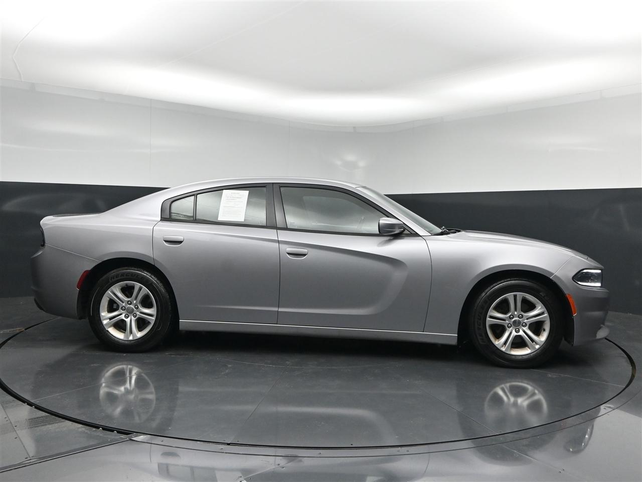 Dodge Charger SE 2016