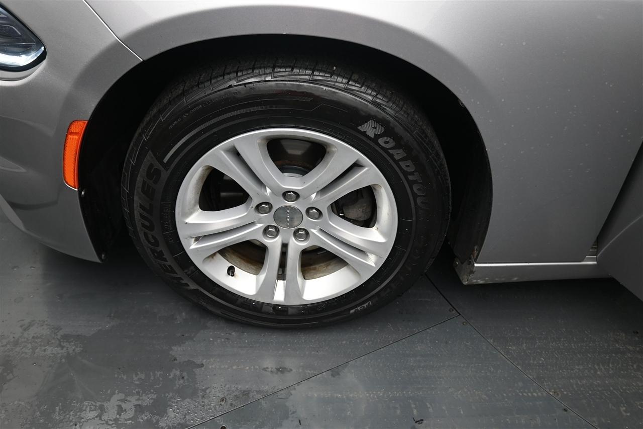 Dodge Charger SE 2016