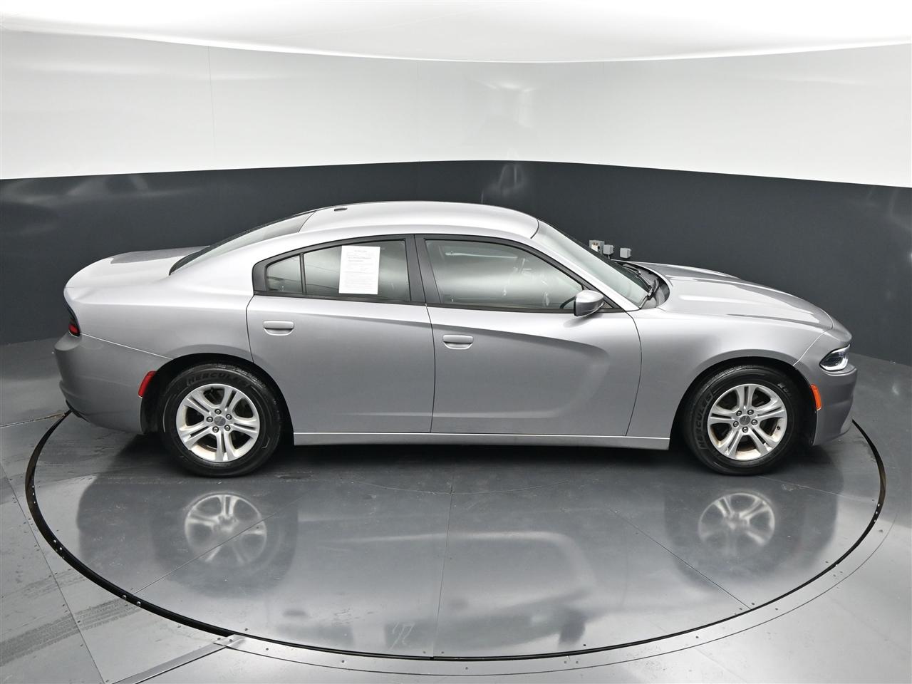 Dodge Charger SE 2016