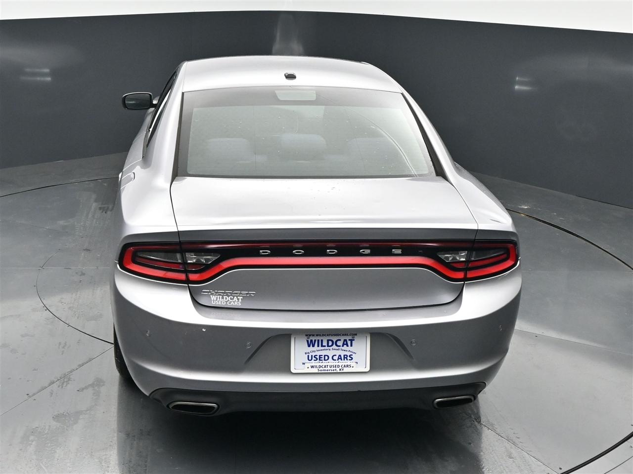 Dodge Charger SE 2016