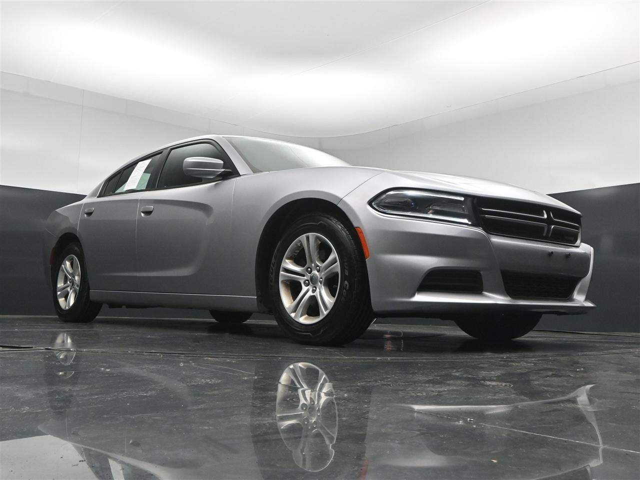 Dodge Charger SE 2016