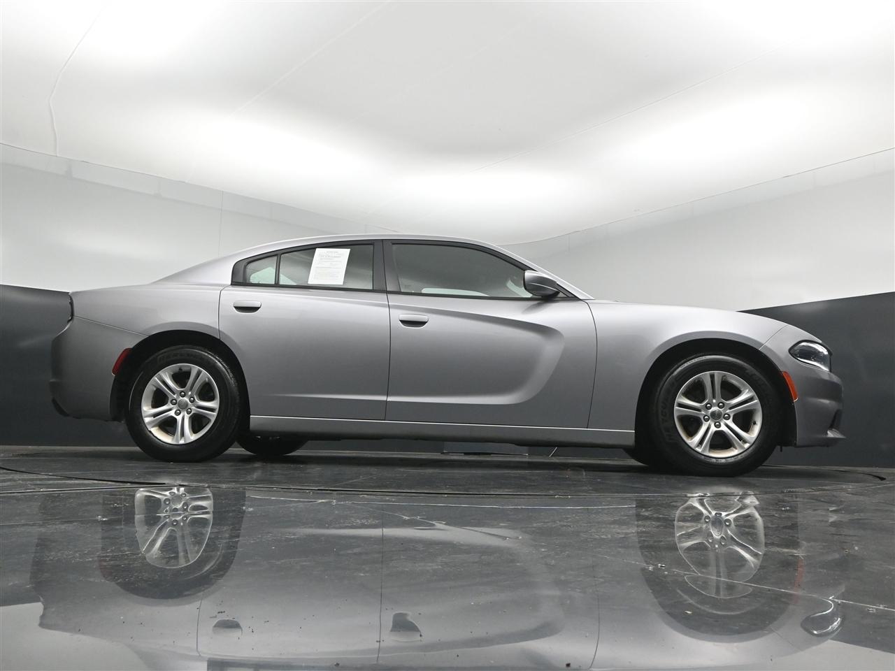 Dodge Charger SE 2016