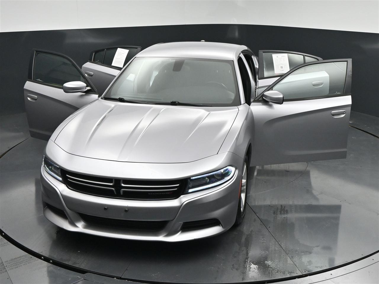 Dodge Charger SE 2016
