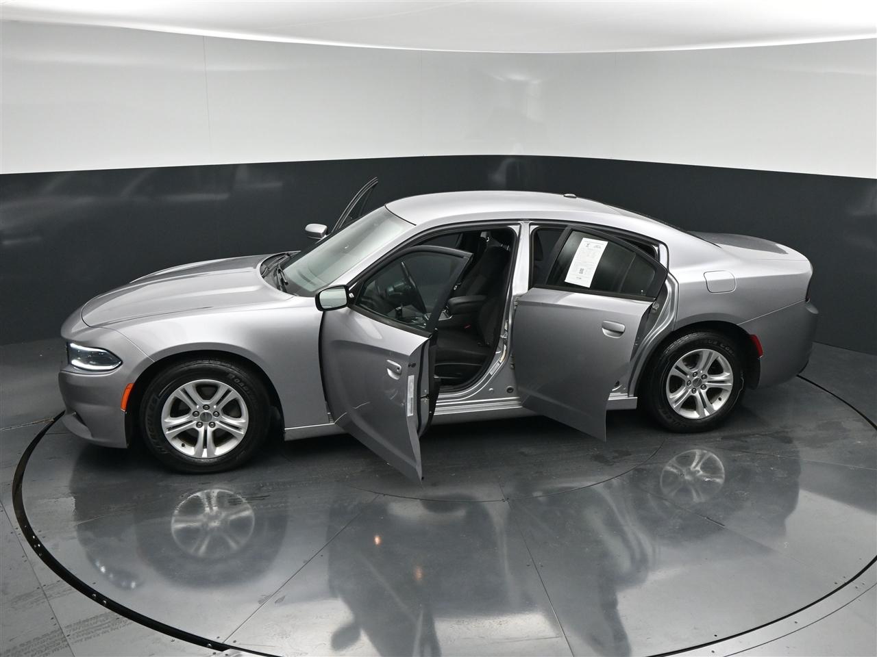 Dodge Charger SE 2016