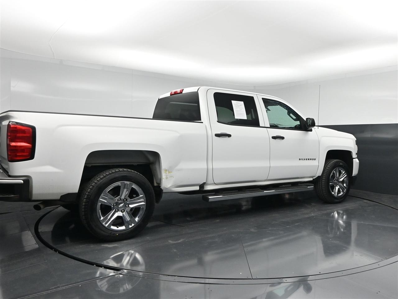Chevrolet Silverado 1500 Custom Crew Cab 2WD 2018