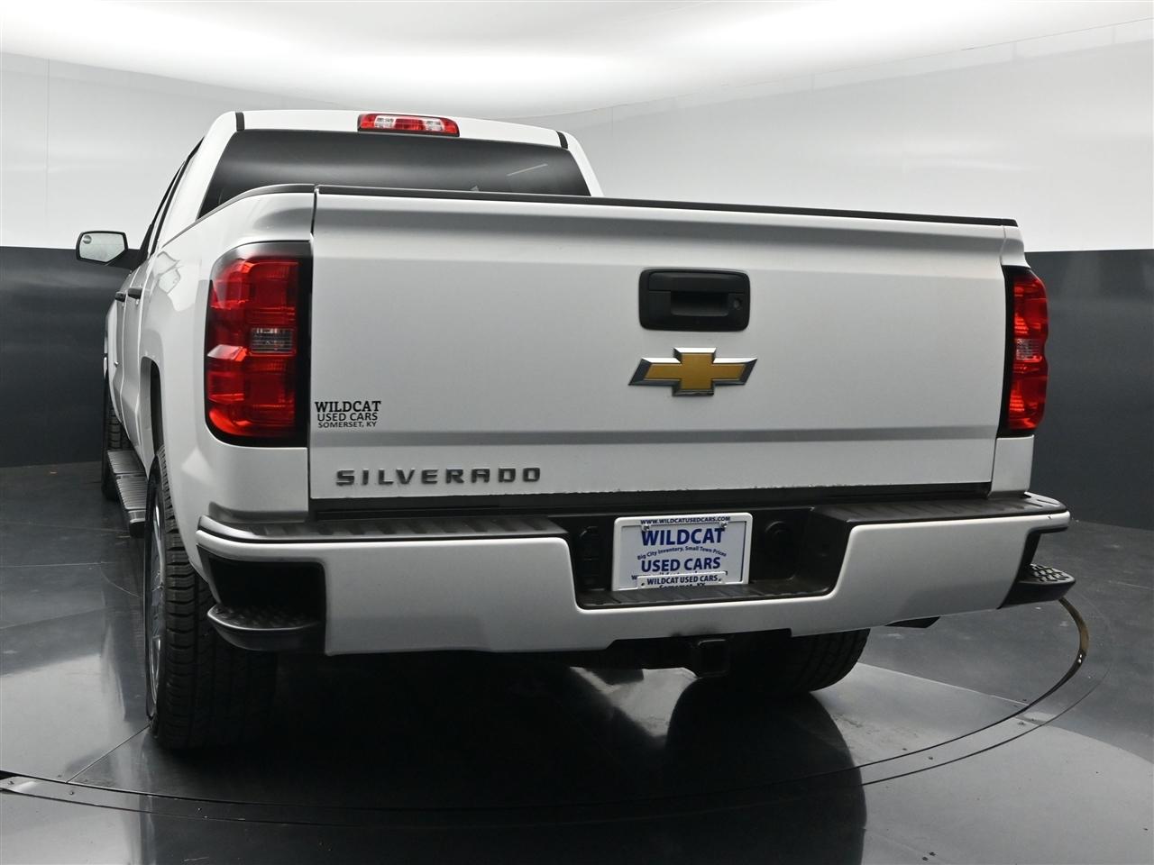 Chevrolet Silverado 1500 Custom Crew Cab 2WD 2018