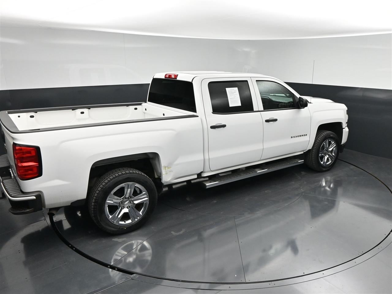 Chevrolet Silverado 1500 Custom Crew Cab 2WD 2018
