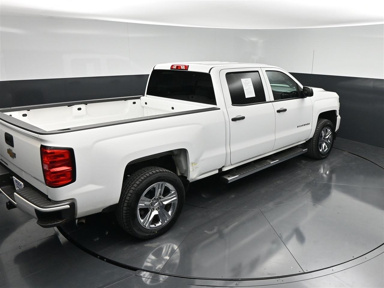 Chevrolet Silverado 1500 Custom Crew Cab 2WD 2018