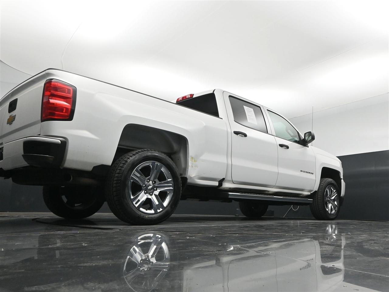 Chevrolet Silverado 1500 Custom Crew Cab 2WD 2018
