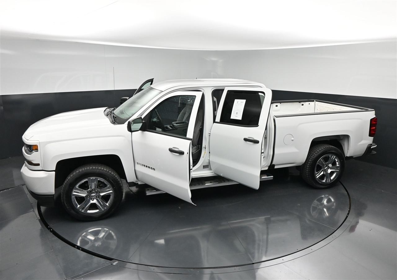 Chevrolet Silverado 1500 Custom Crew Cab 2WD 2018
