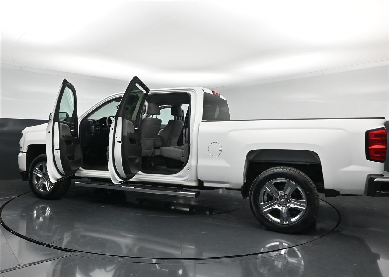 Chevrolet Silverado 1500 Custom Crew Cab 2WD 2018