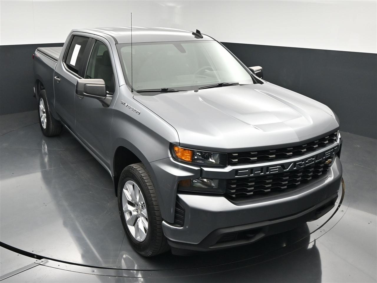 Chevrolet Silverado 1500 Custom Crew Cab Long Box 4WD 2021
