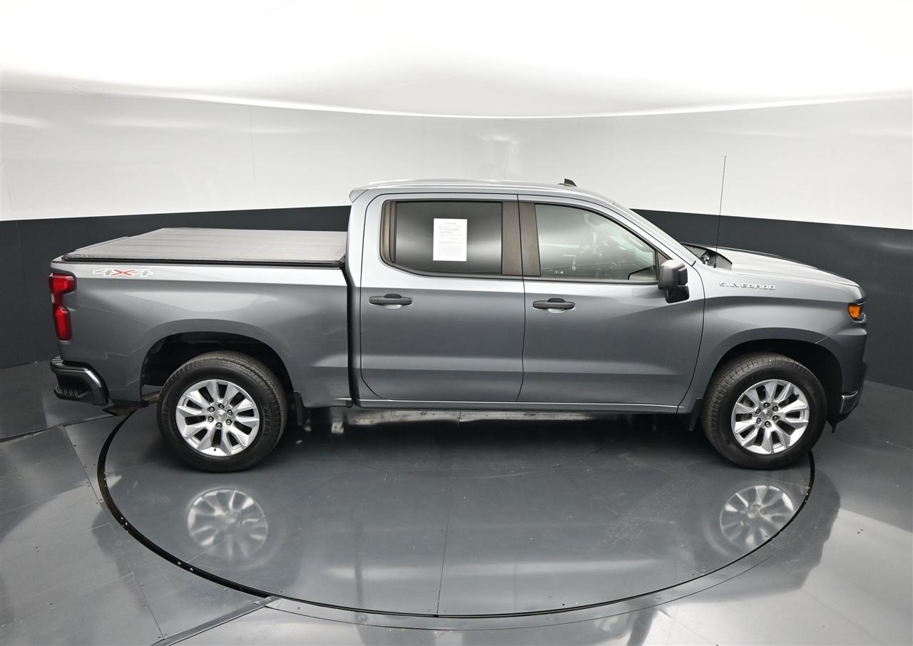 Chevrolet Silverado 1500 Custom Crew Cab Long Box 4WD 2021