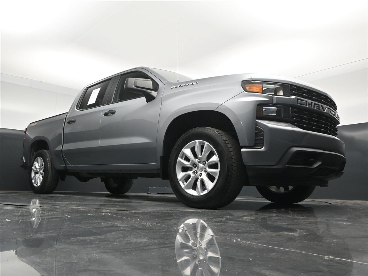 Chevrolet Silverado 1500 Custom Crew Cab Long Box 4WD 2021
