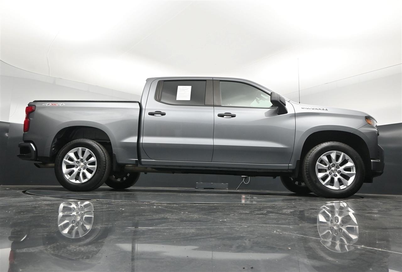 Chevrolet Silverado 1500 Custom Crew Cab Long Box 4WD 2021