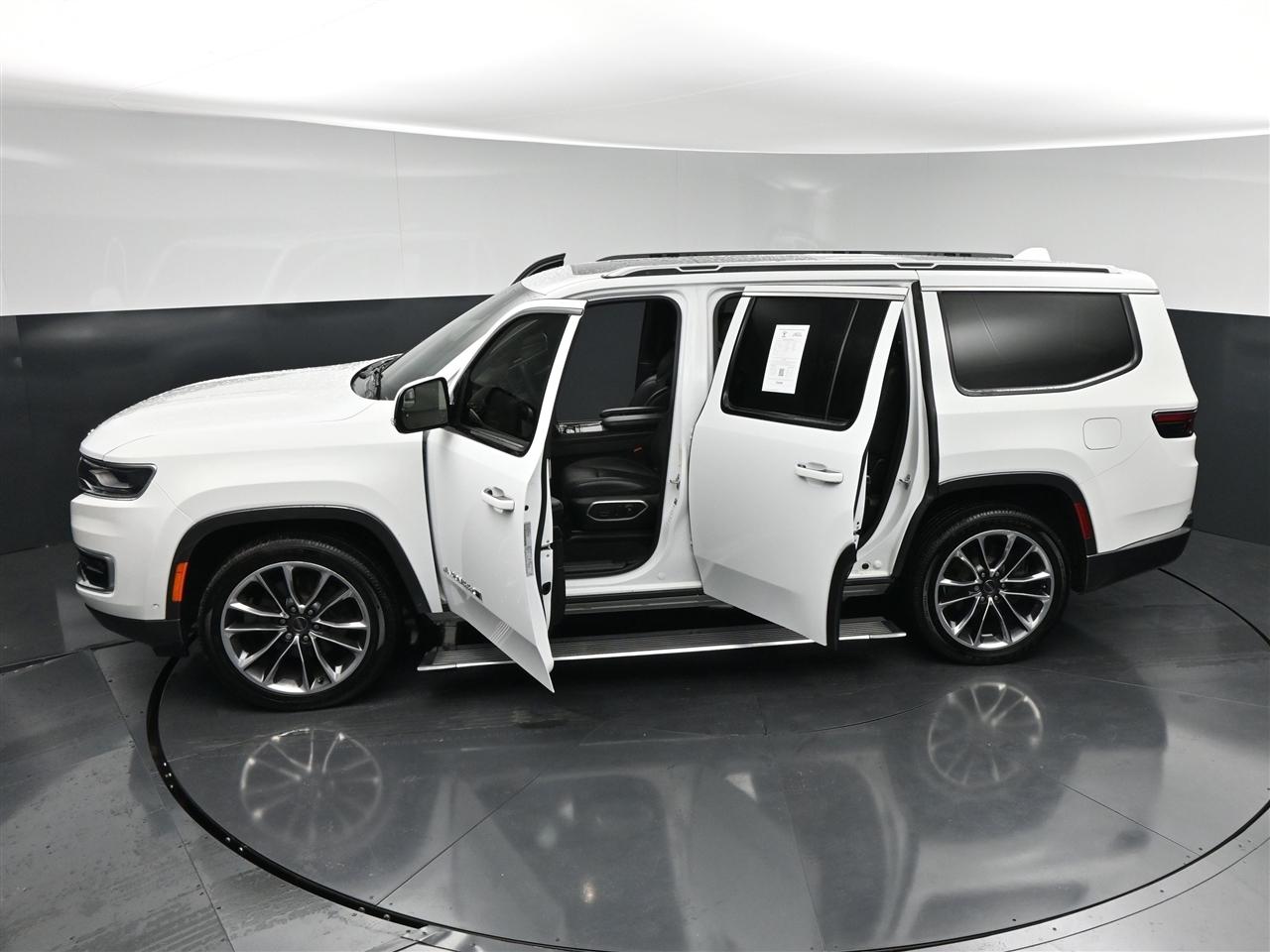 Jeep Wagoneer Series III 4WD 2022