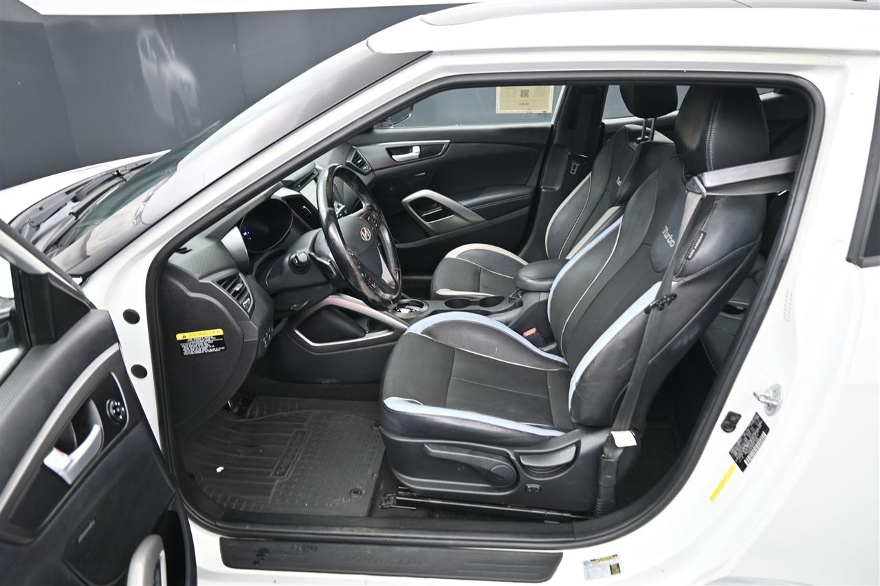 Hyundai Veloster Turbo 6MT 2015