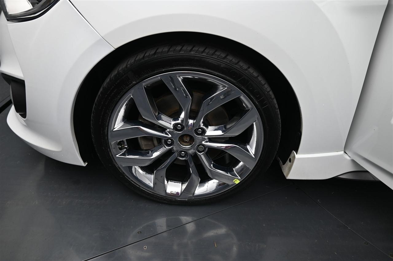 Hyundai Veloster Turbo 6MT 2015