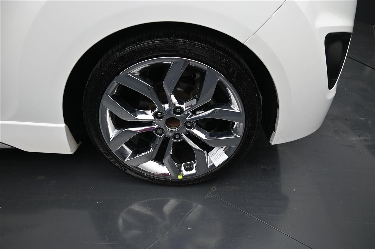 Hyundai Veloster Turbo 6MT 2015