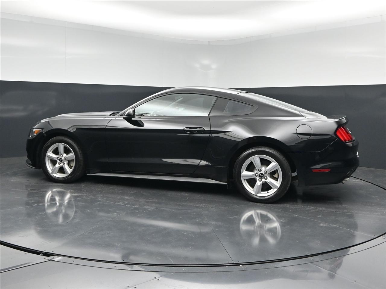 Ford Mustang EcoBoost Coupe 2015