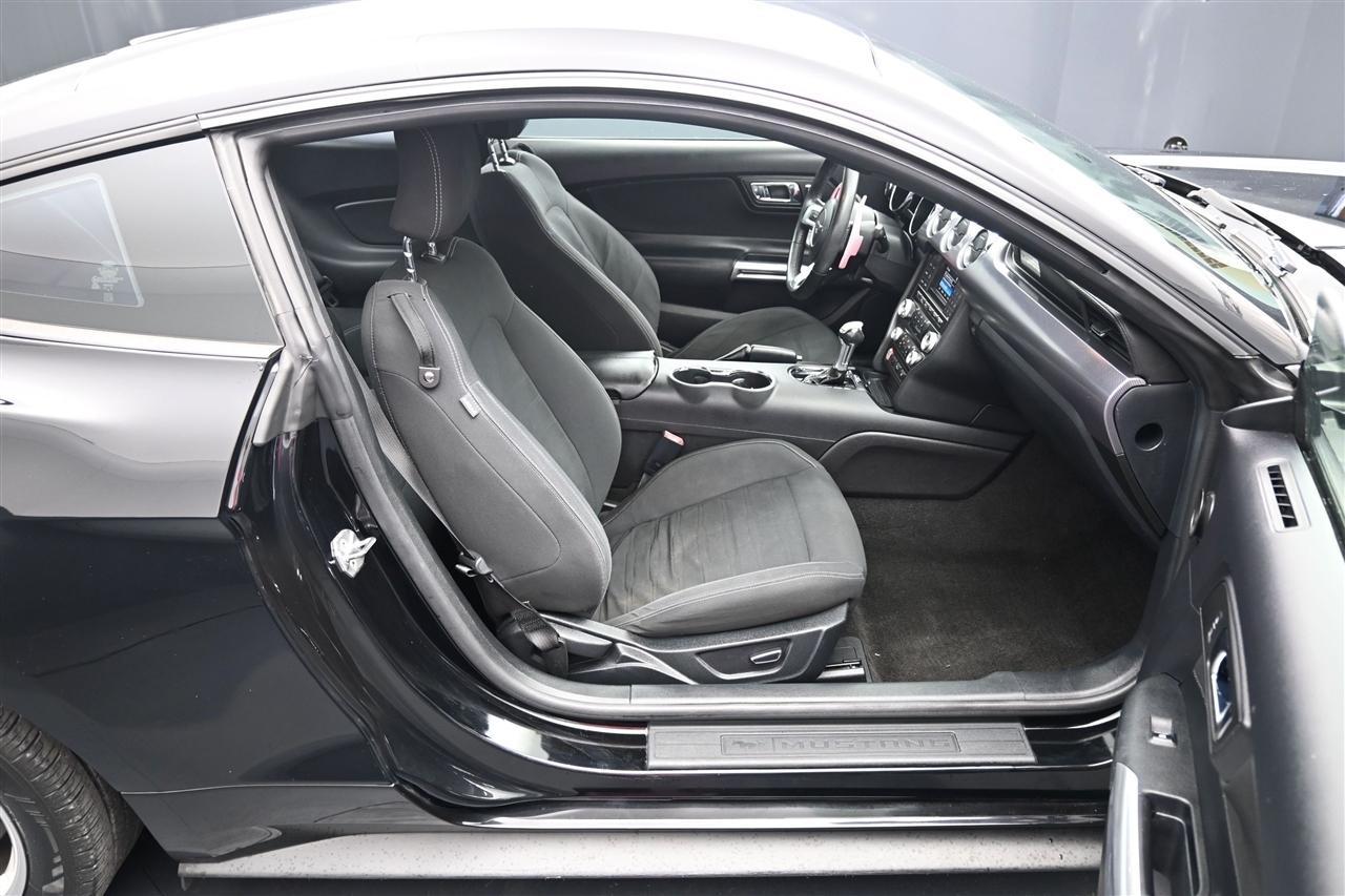 Ford Mustang EcoBoost Coupe 2015