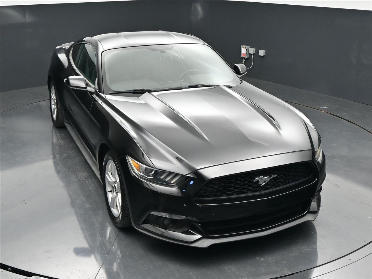Ford Mustang EcoBoost Coupe 2015