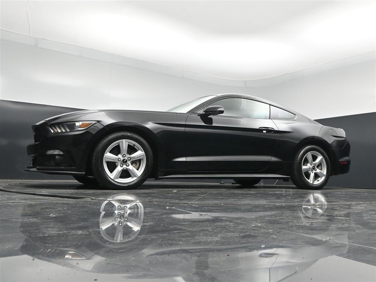 Ford Mustang EcoBoost Coupe 2015