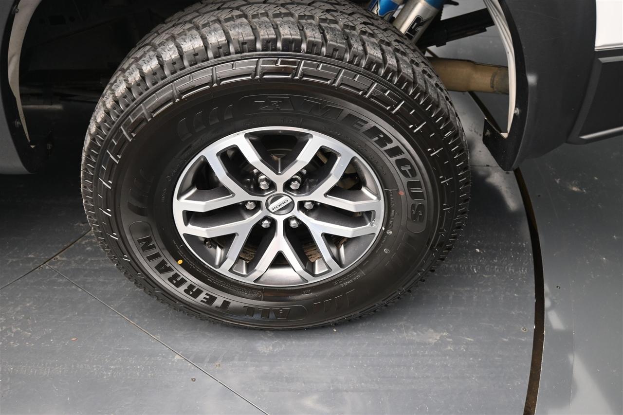 Ford F-150 Raptor SuperCrew 4WD 2018