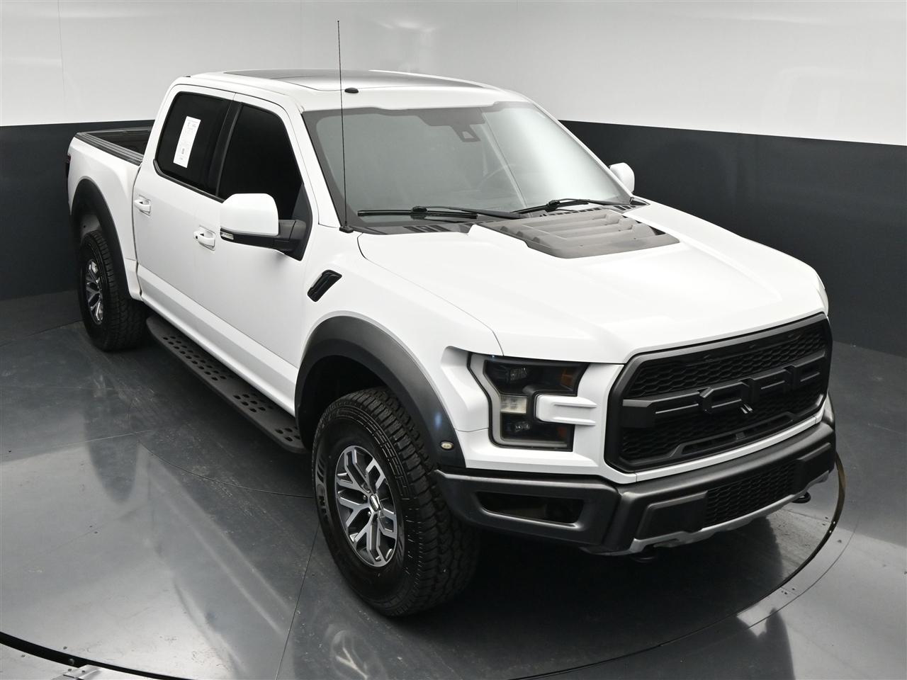 Ford F-150 Raptor SuperCrew 4WD 2018