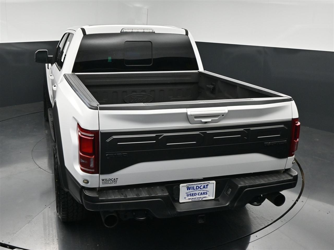 Ford F-150 Raptor SuperCrew 4WD 2018