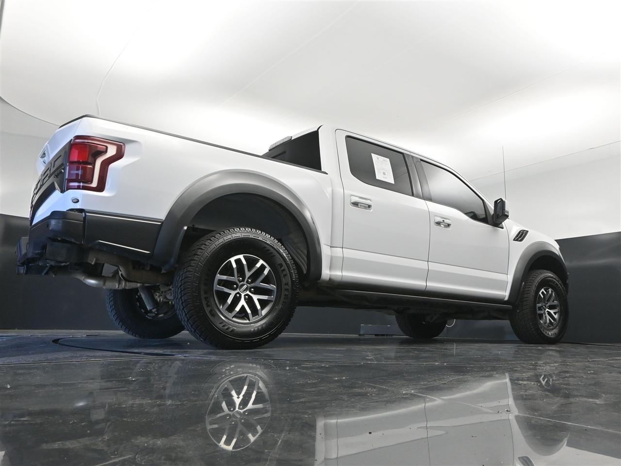 Ford F-150 Raptor SuperCrew 4WD 2018