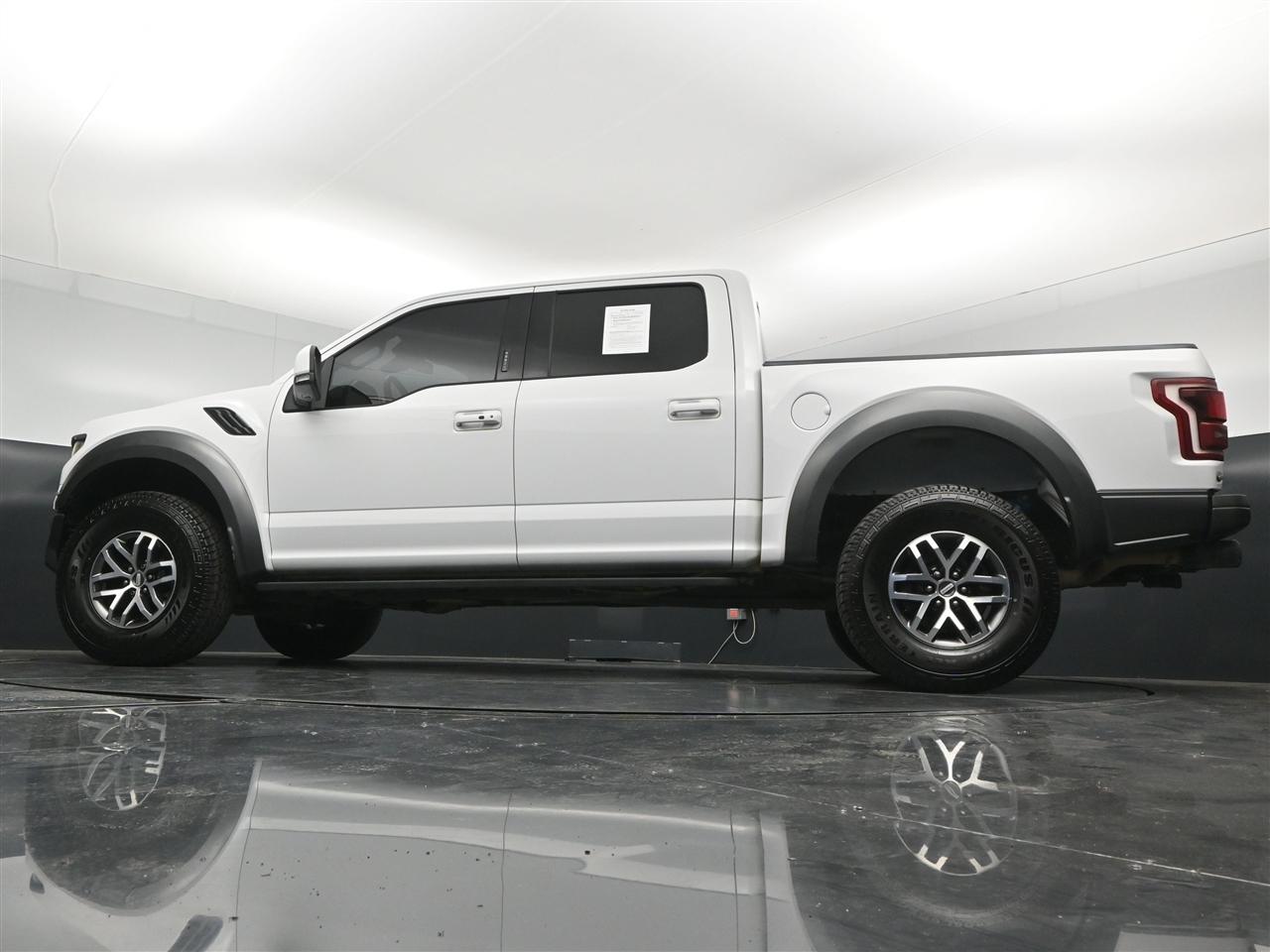 Ford F-150 Raptor SuperCrew 4WD 2018