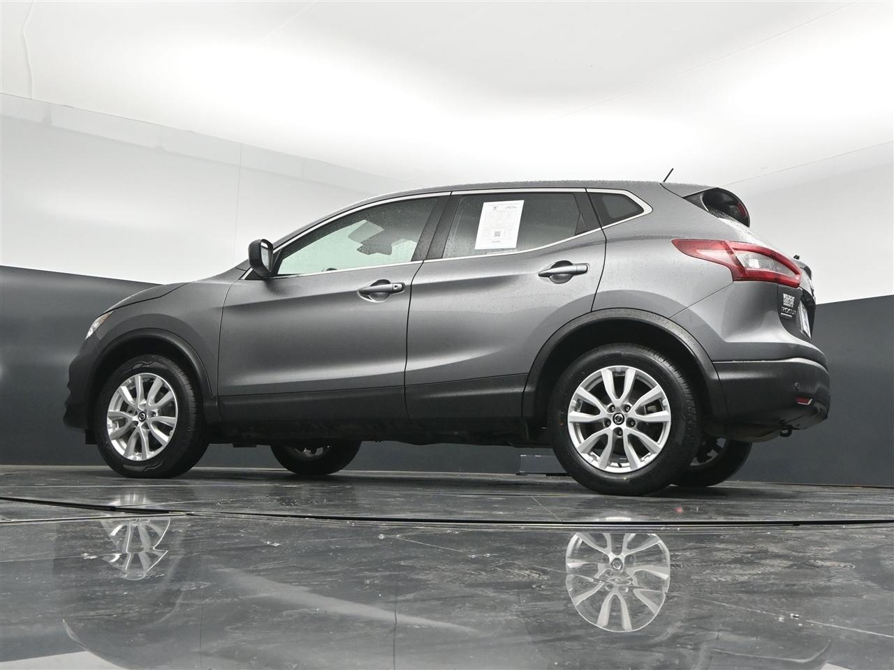 Nissan Rogue Sport S 2021