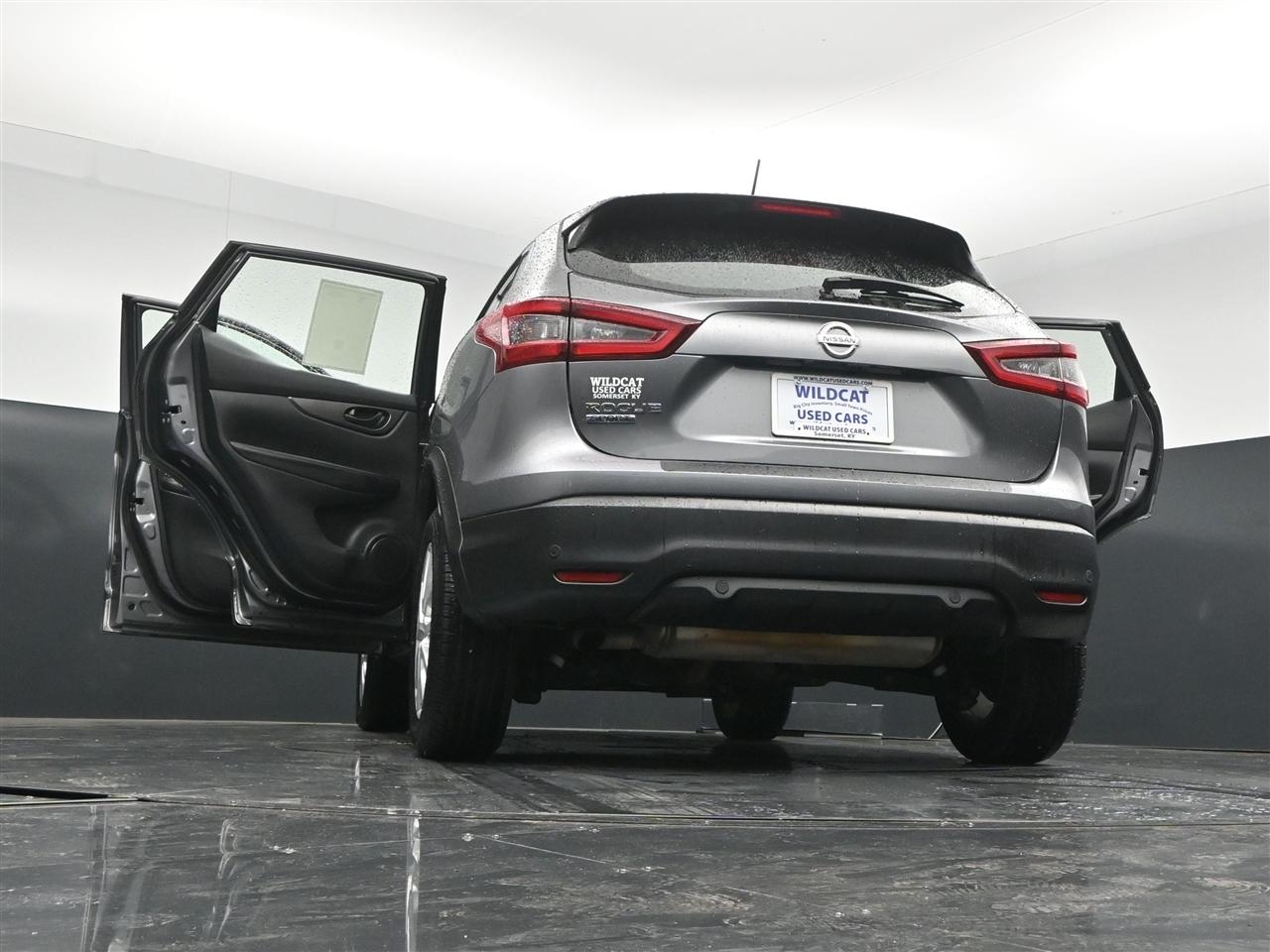 Nissan Rogue Sport S 2021