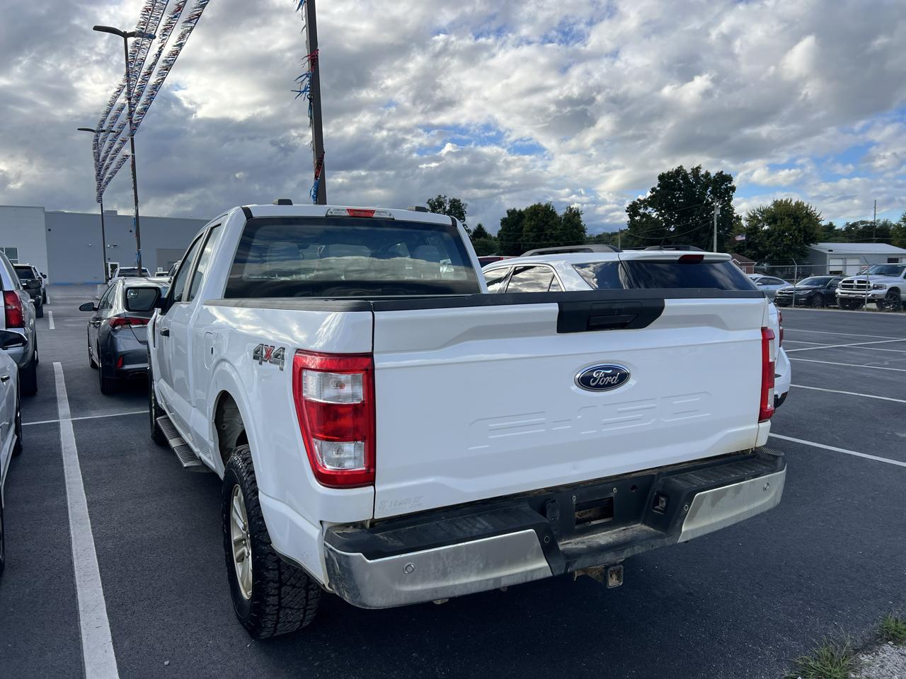 Ford F-150 XL SuperCab 8-ft. Bed 4WD 2021