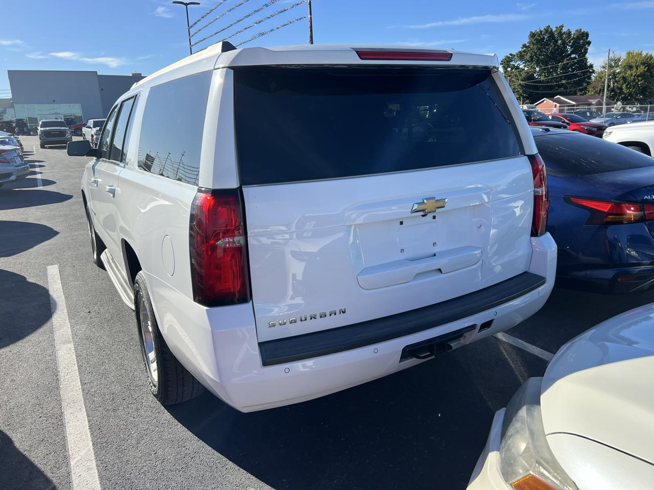 Chevrolet Suburban LT 4WD 2018