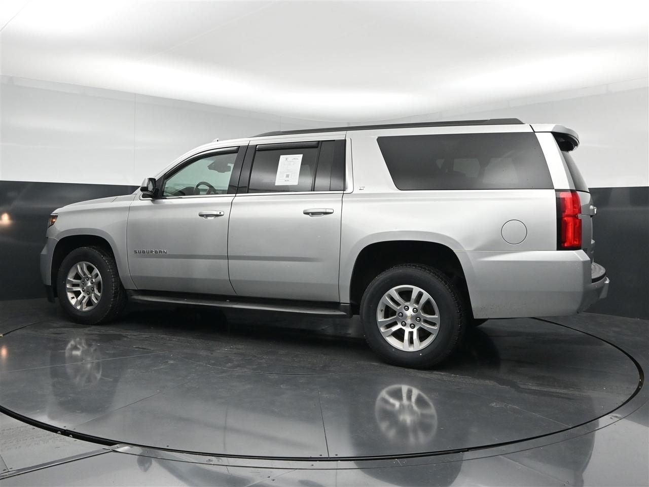 Chevrolet Suburban LT 4WD 2018