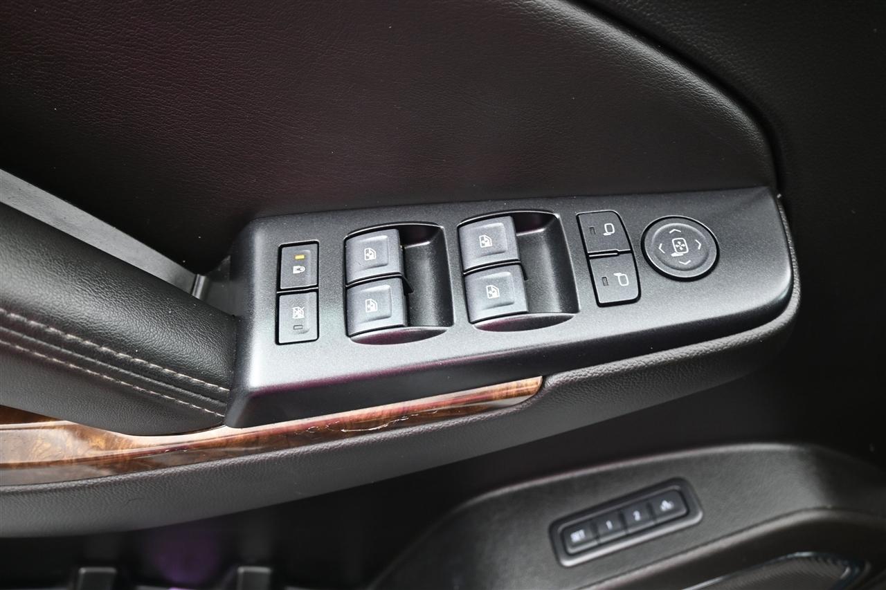 Chevrolet Suburban LT 4WD 2018