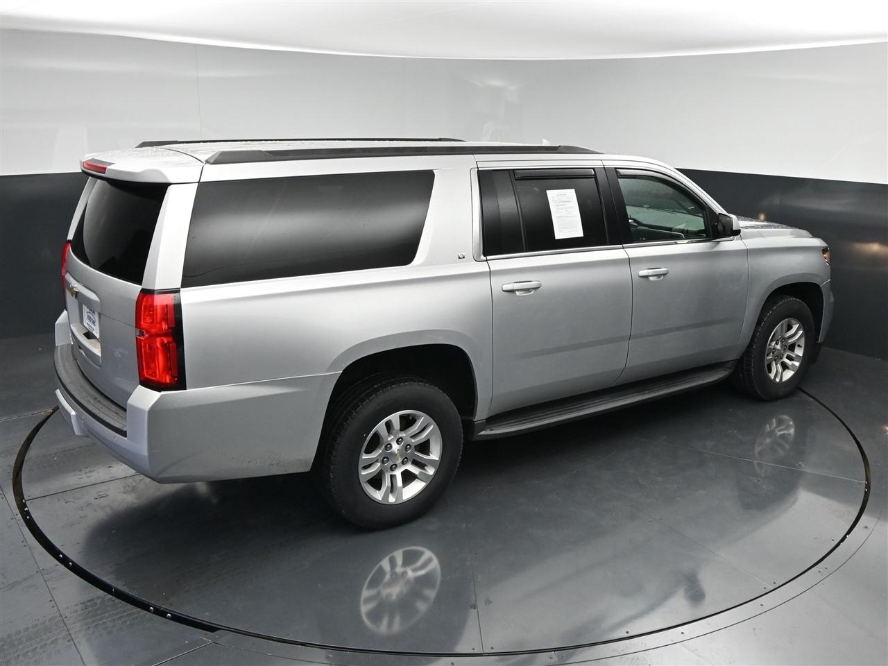Chevrolet Suburban LT 4WD 2018