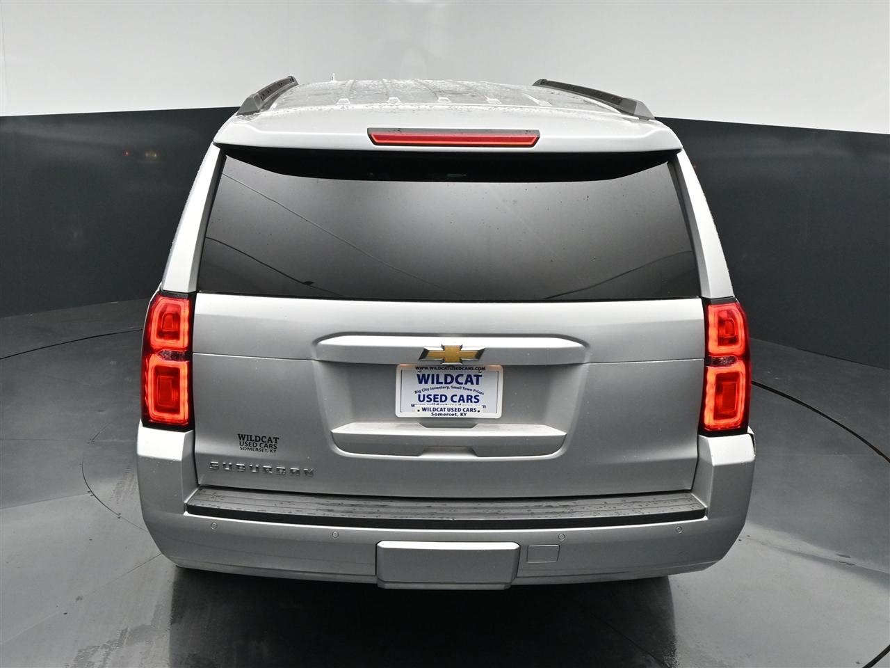 Chevrolet Suburban LT 4WD 2018