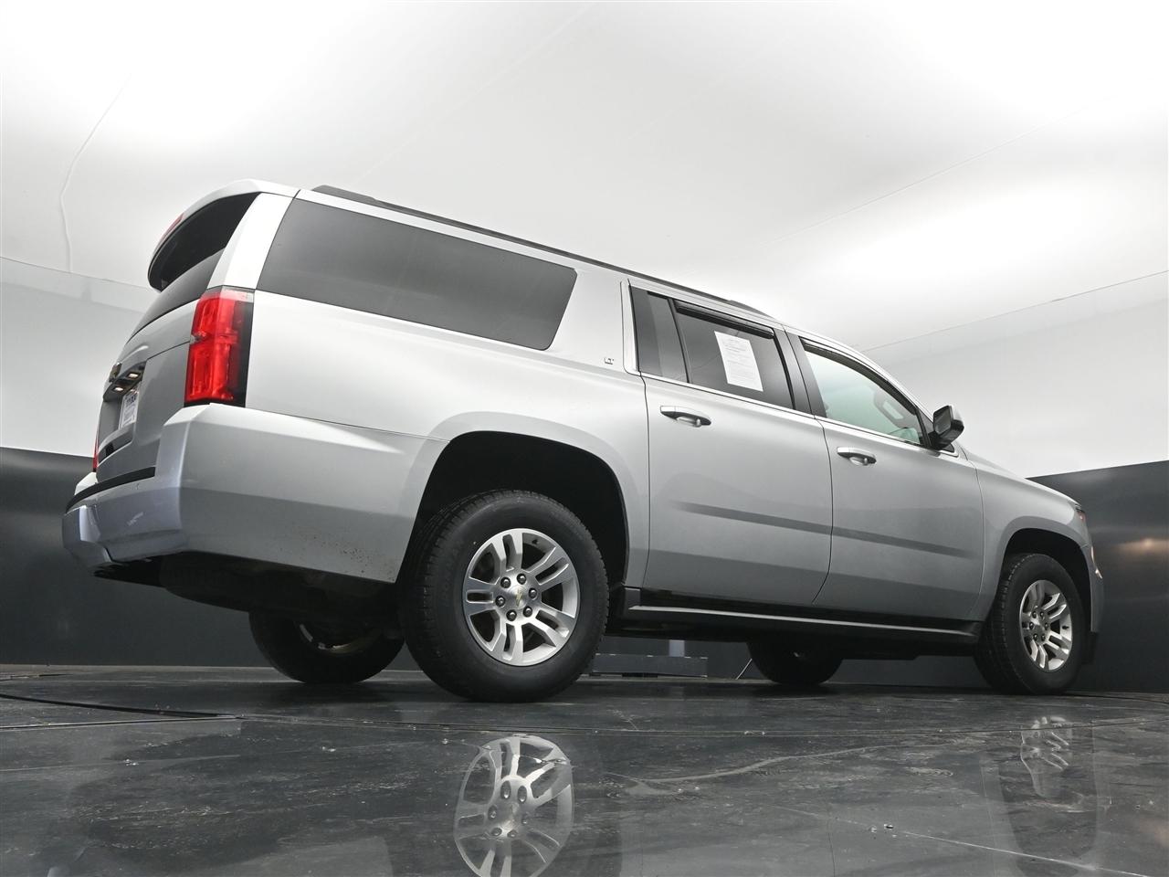 Chevrolet Suburban LT 4WD 2018