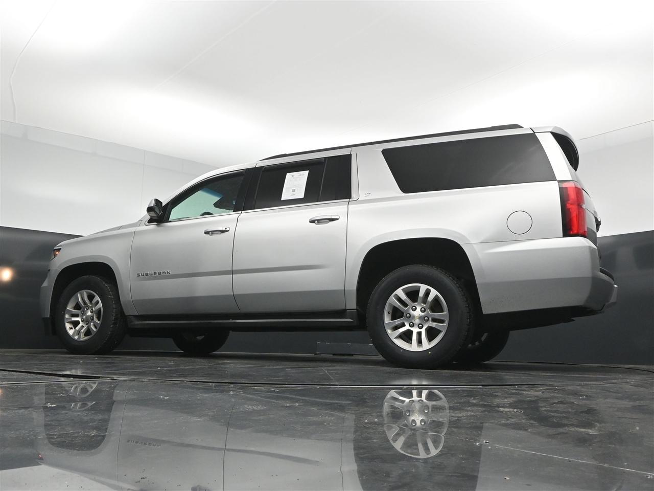 Chevrolet Suburban LT 4WD 2018