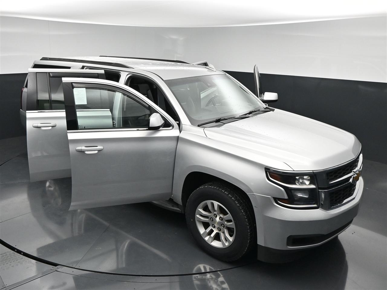 Chevrolet Suburban LT 4WD 2018