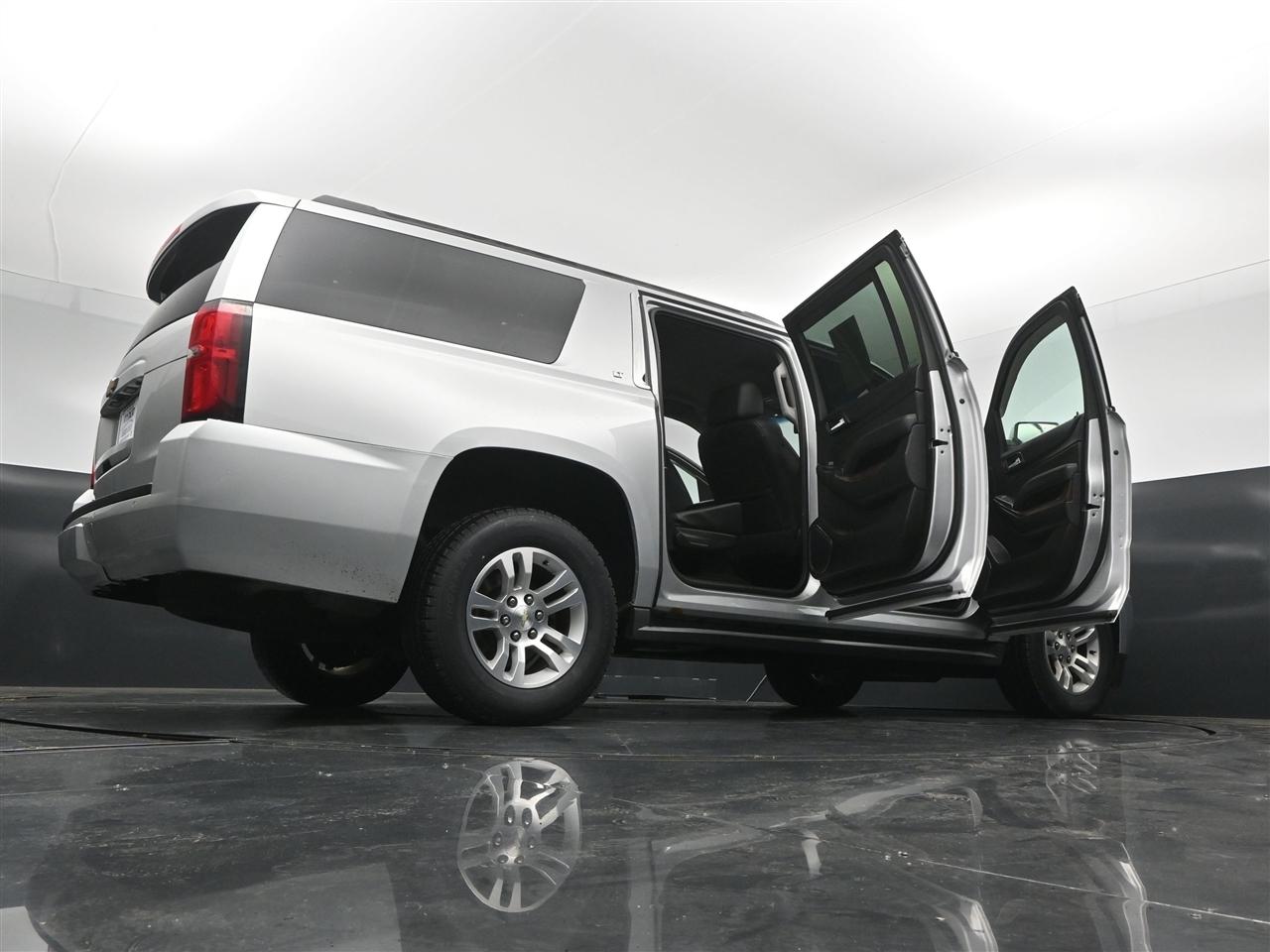 Chevrolet Suburban LT 4WD 2018